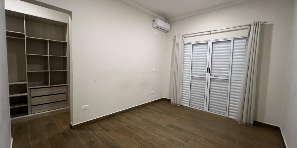 WhatsApp Image 2025-04-25 at 19.12.17 (1)