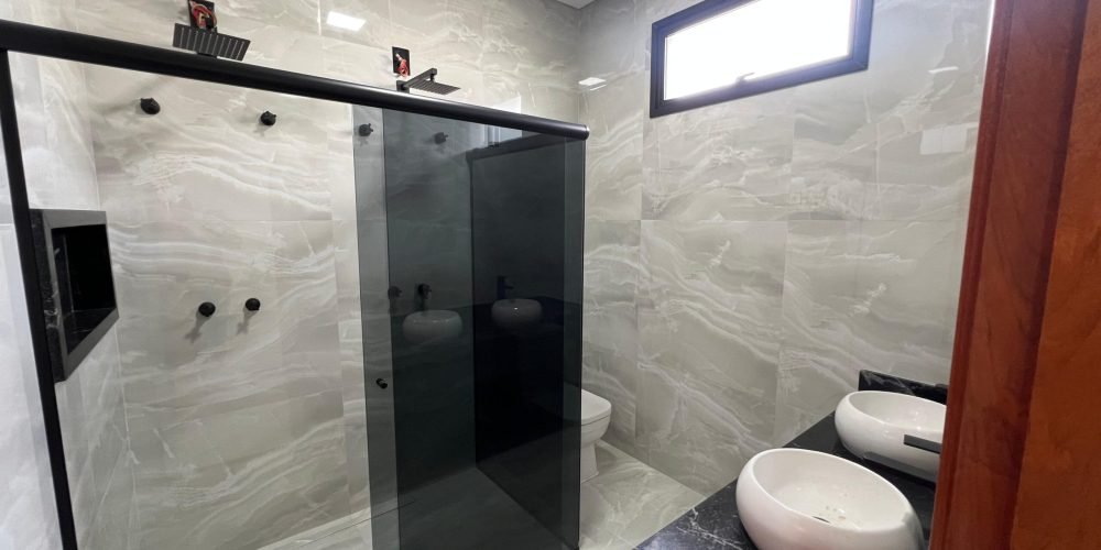 WhatsApp Image 2025-05-28 at 10.57.31 (1)