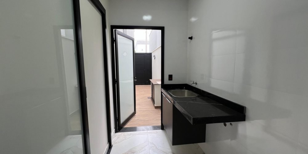 WhatsApp Image 2025-05-28 at 10.57.33 (2)