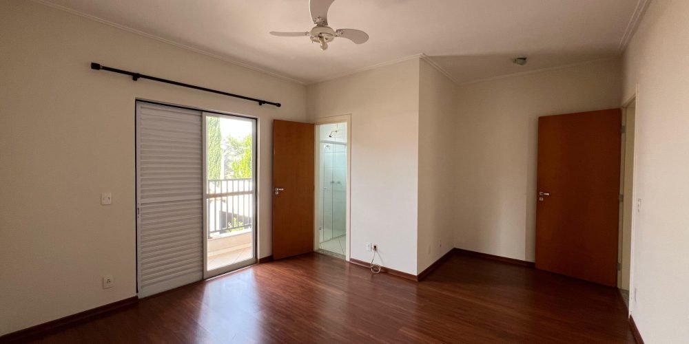 WhatsApp Image 2025-06-05 at 16.04.42 (1)